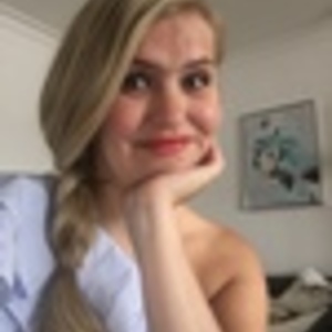 Christine and friends  - Danish host